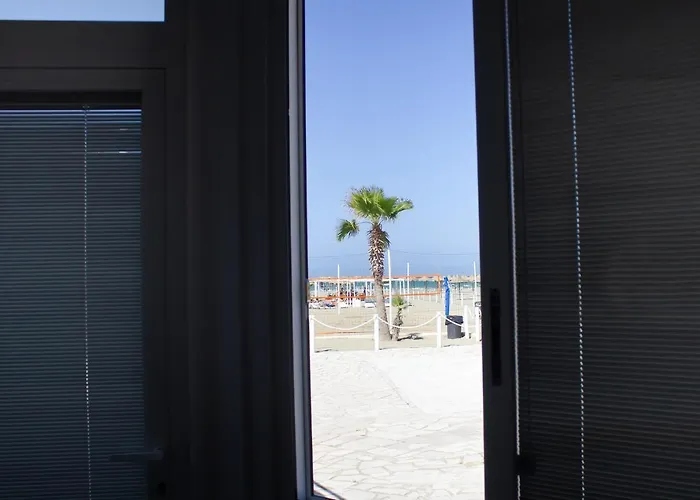 Aurora Beach & Suite